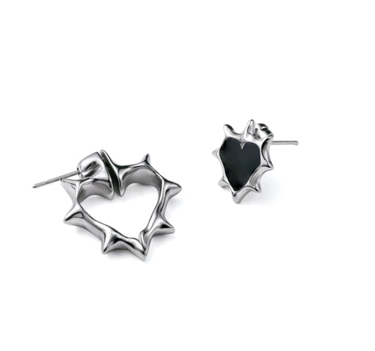 ENHYPEN DESIRE :UNLEASH official merch ⛓️‍💥 Earring (Heart)