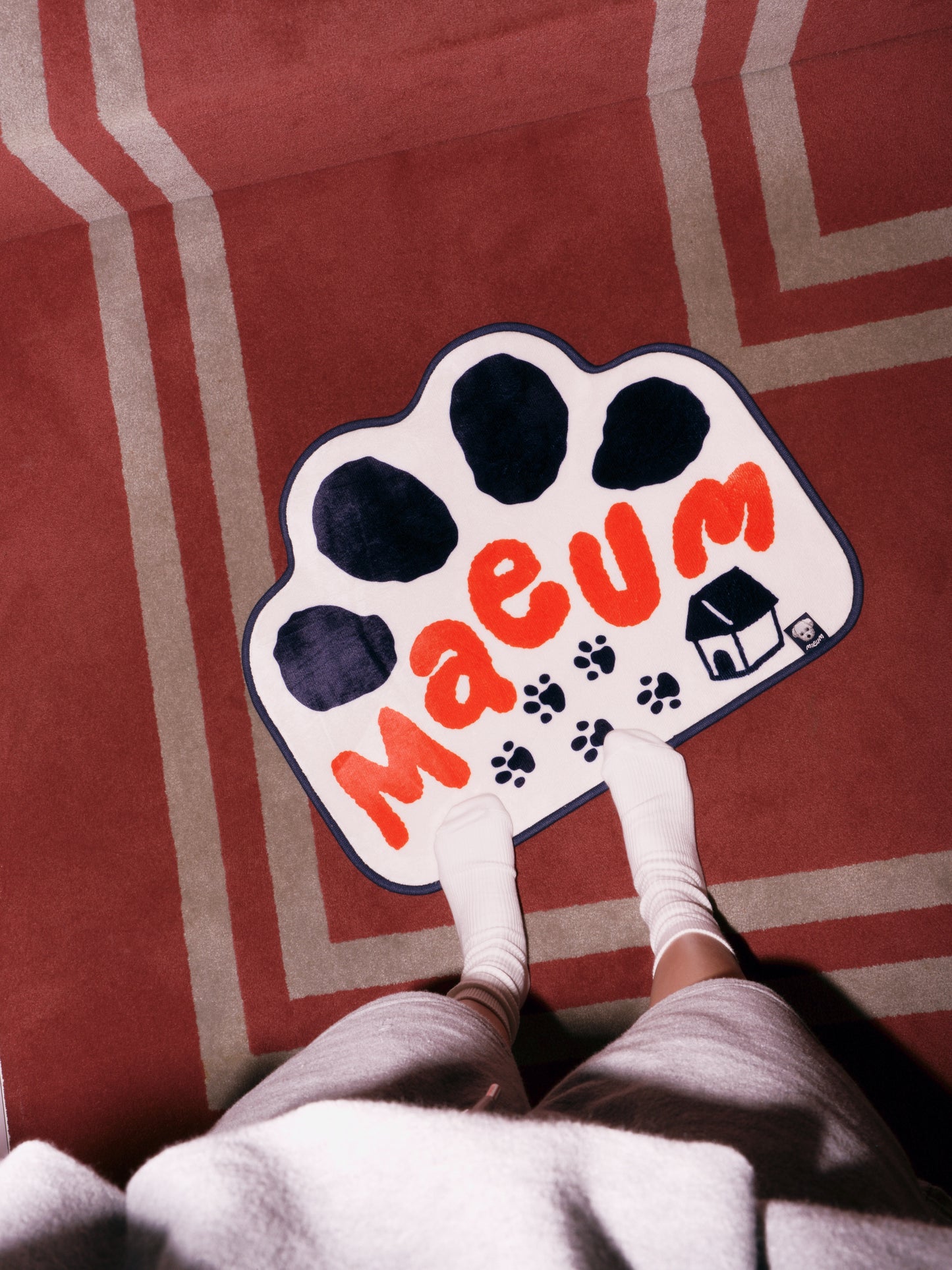 ARTIST-MADE COLLECTION BY ENHYPEN JUNGWON ] COZY RUG WITH MAEUM